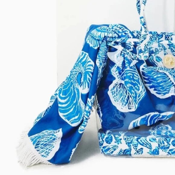 Lilly Pulitzer Barton Blue Beach Blanket Shell of a Good Time Seashell Fringed - Picture 3 of 4
